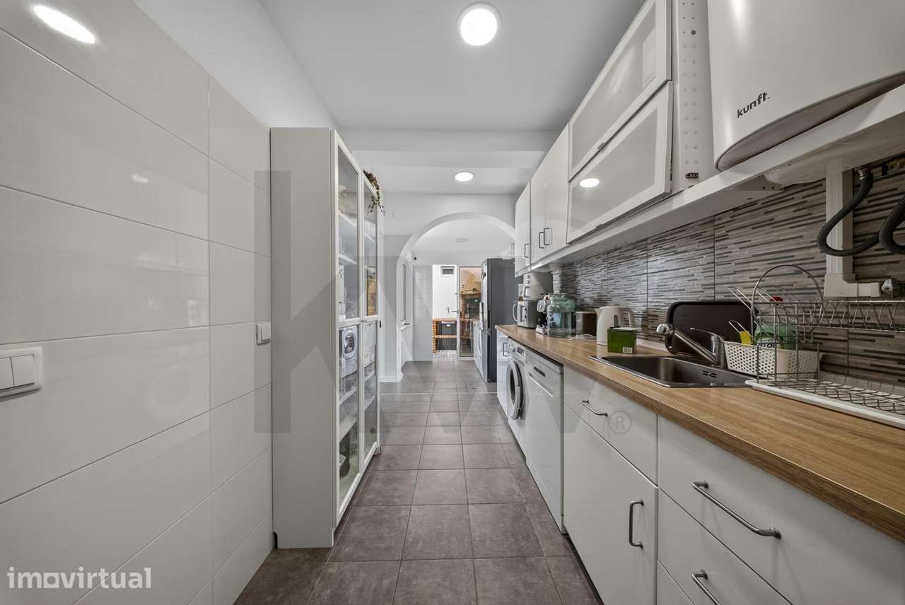Apartamento T2 com Logradouro Privativo – O seu novo refúgio na cidade - Grande imagem: 5/15