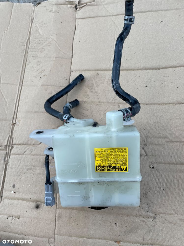 ZBIORNIK ZBIORNICZEK PŁYNU HAMULCOWEGO TOYOTA PRIUS MK3 2009-2013