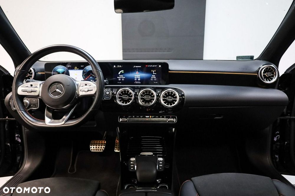 Mercedes-Benz Klasa A 250 e 8G-DCT Advanced AMG Line - 11