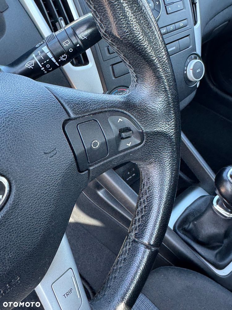 Kia Ceed 1.4 CVVT Attract - 20