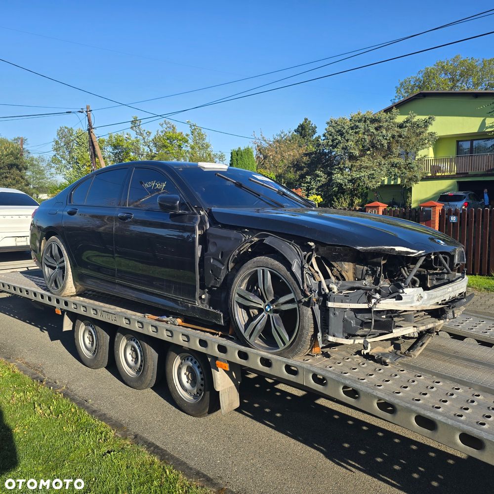 BMW Seria 7 - 13