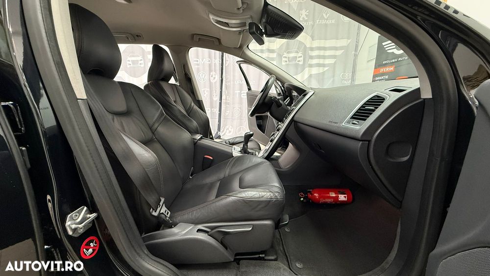 Volvo XC 60 D4 Summum - 17