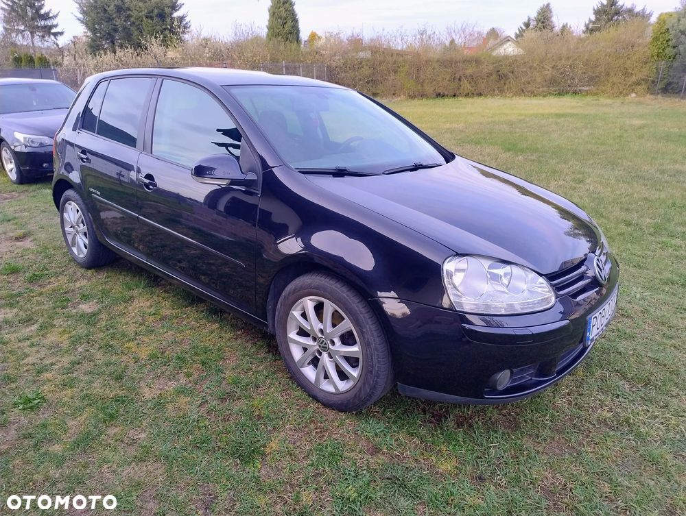 Volkswagen Golf - 1