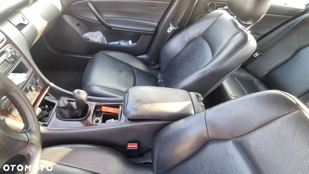 Mercedes-Benz Klasa C - 15