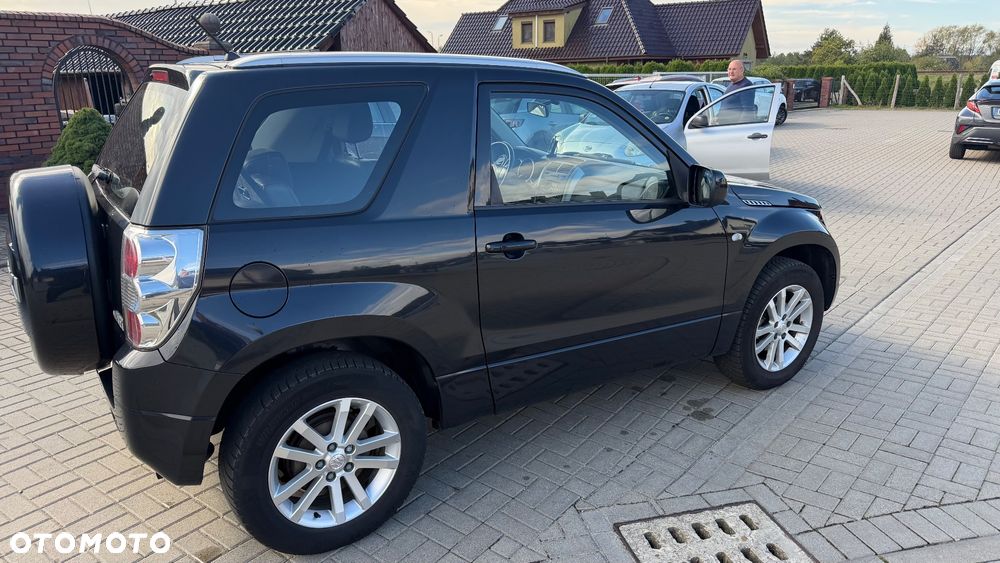Suzuki Grand Vitara 1.6 Club - 9