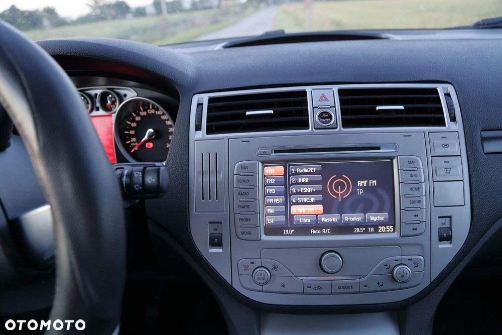 Ford Kuga - 5
