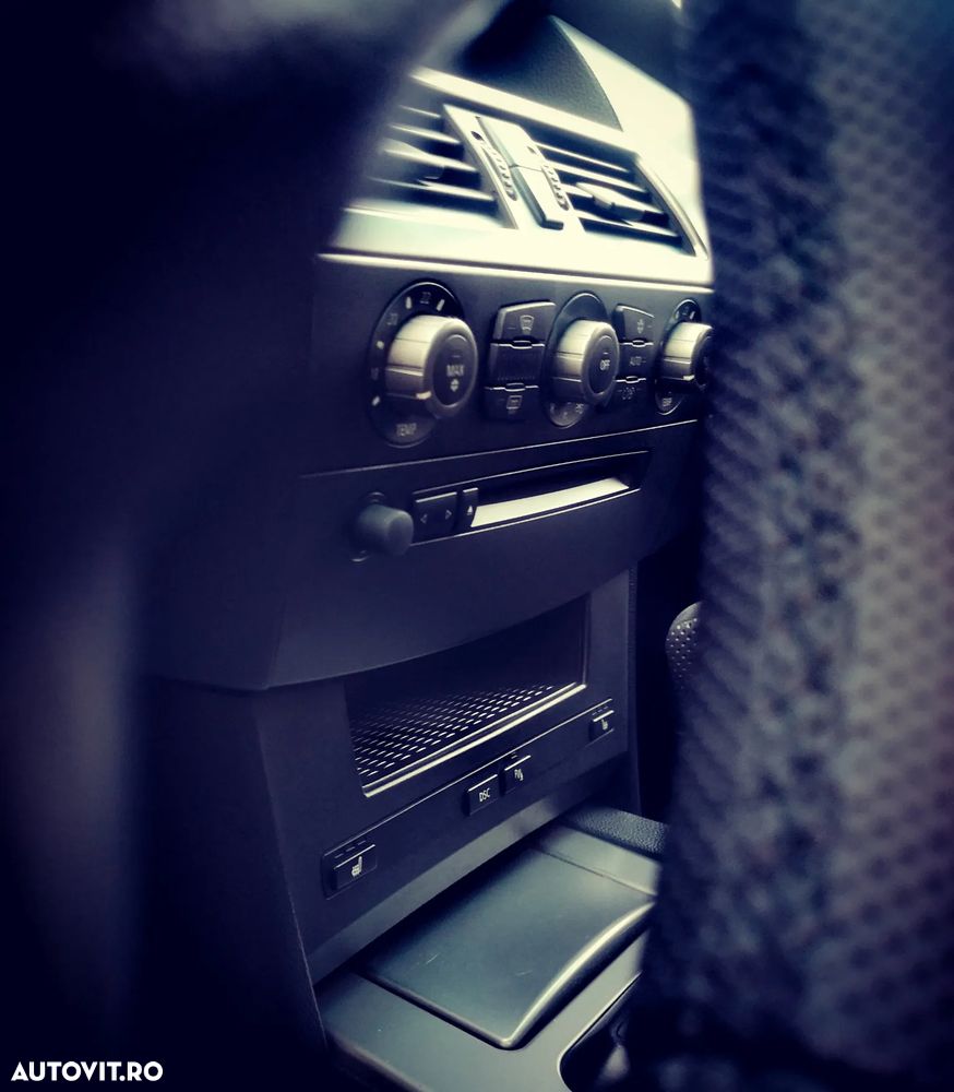 BMW 5 Series 2003 photo 4
