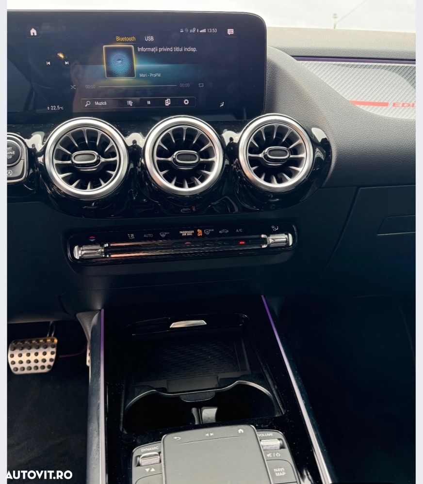 Mercedes-Benz GLA 200 7G-DCT Special Edition - 10