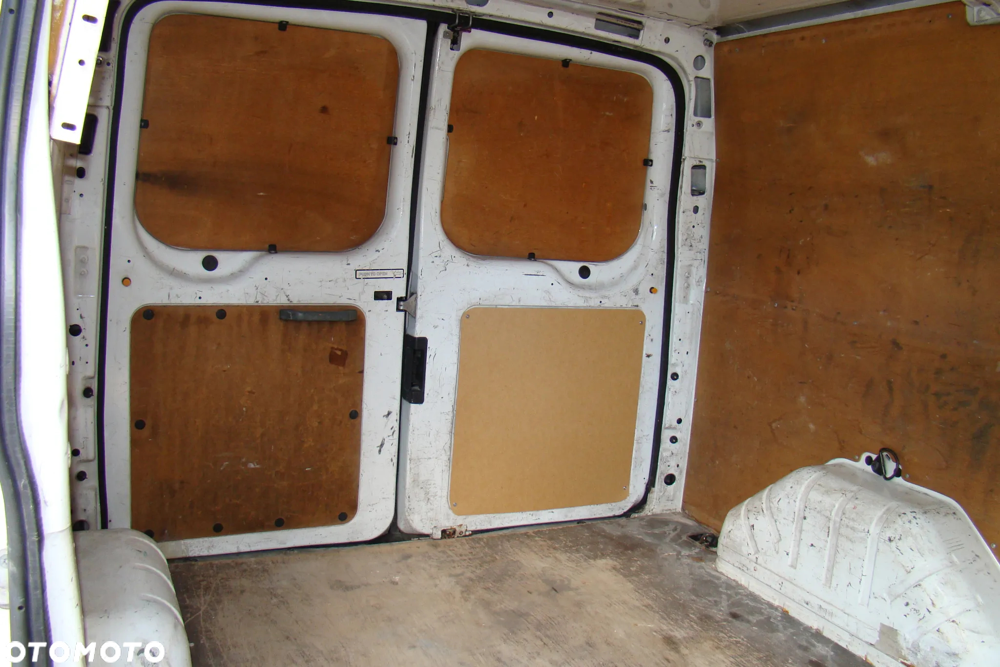 Ford Transit - 9