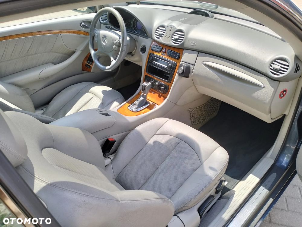 Mercedes-Benz CLK - 9