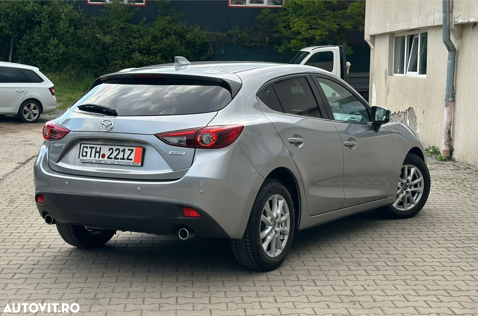 Mazda 3 SKYACTIV-G 120 Center-Line - 3