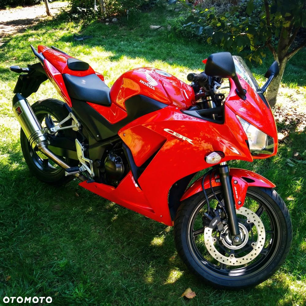 Honda CBR - 1