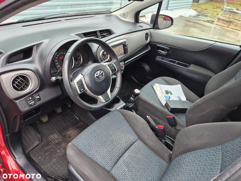 Toyota Yaris 1.33 Premium - 10