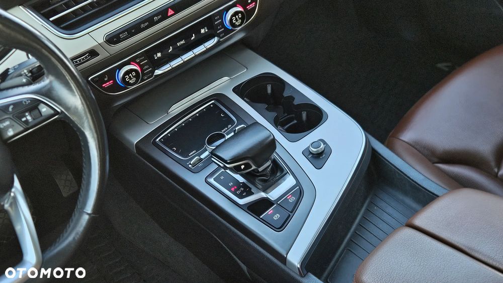 Audi Q7 50 TDI Quattro Tiptronic - 11