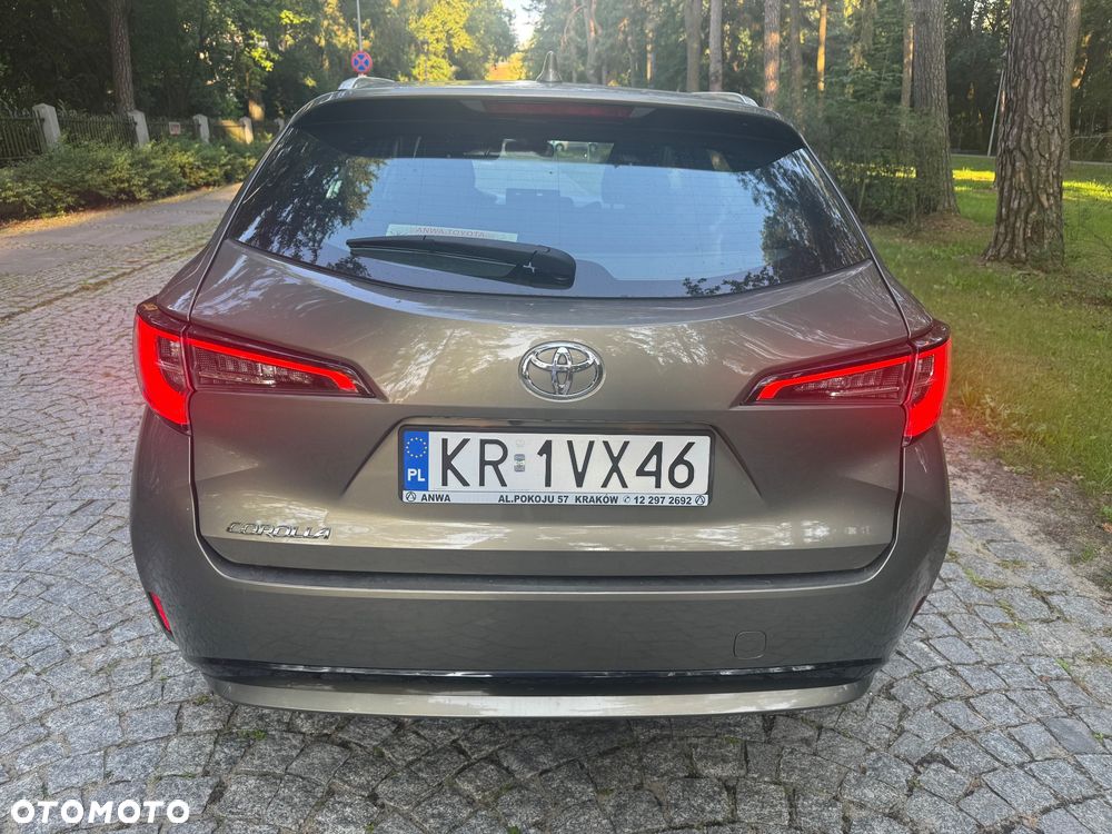 Toyota Corolla - 10