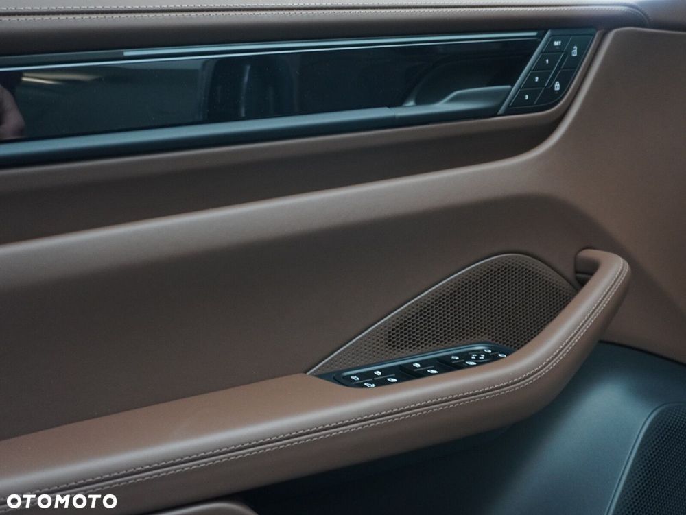 Porsche Macan 4 100kWh - 23