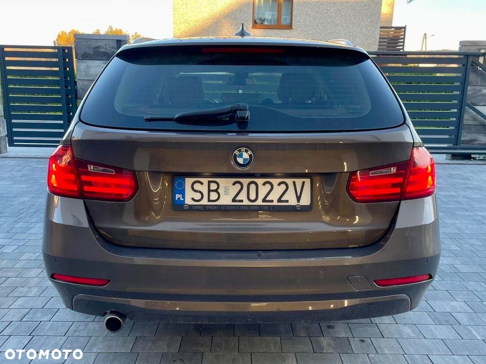 BMW Seria 3 320d Touring Efficient Dynamics Edition - 6