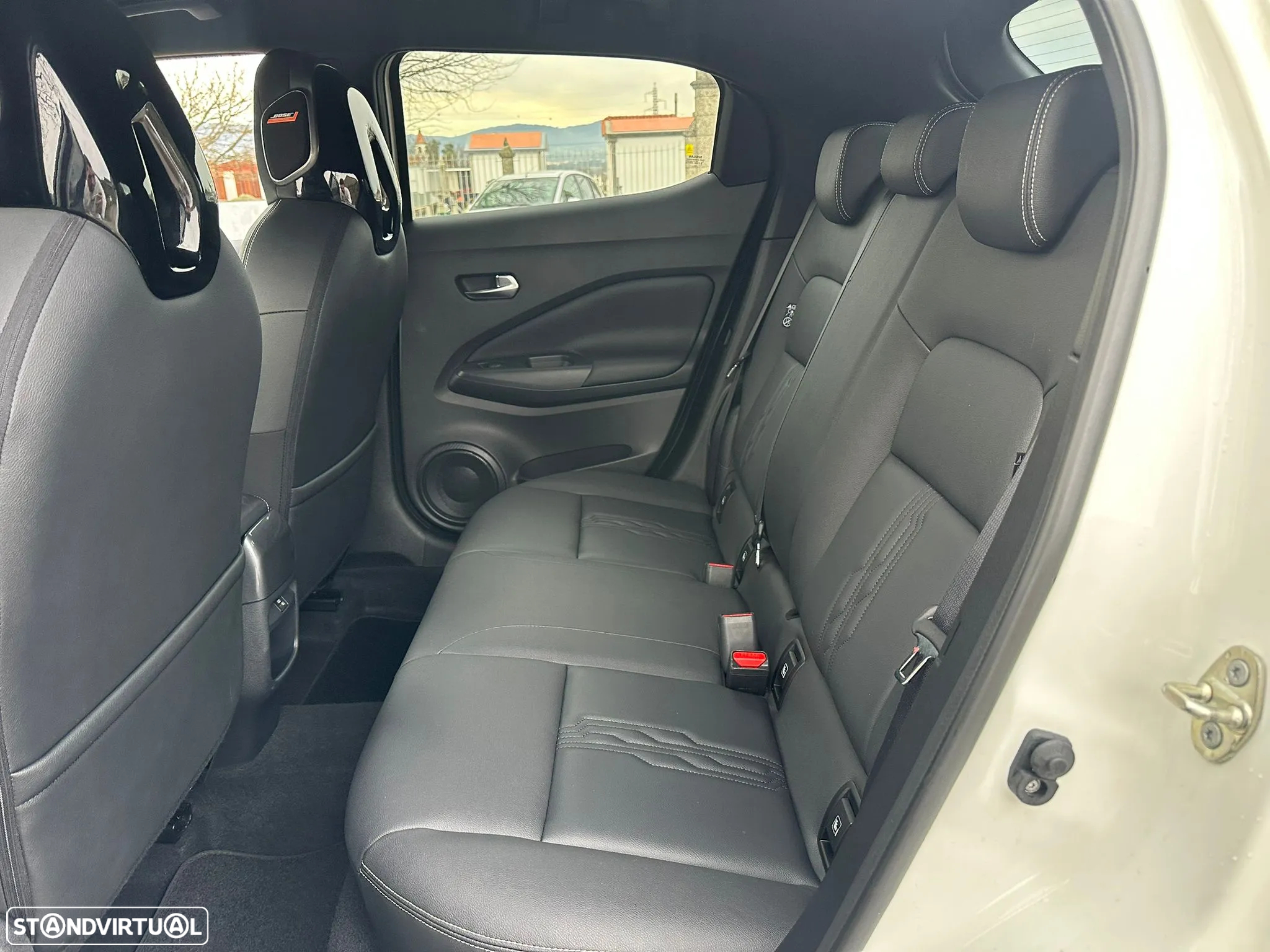 Nissan Juke 1.6 Hybrid Tekna TwoTone T - 27