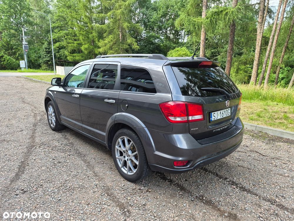 Fiat Freemont 2.0 Multijet 16V DPF Automatik Allrad Lounge - 3