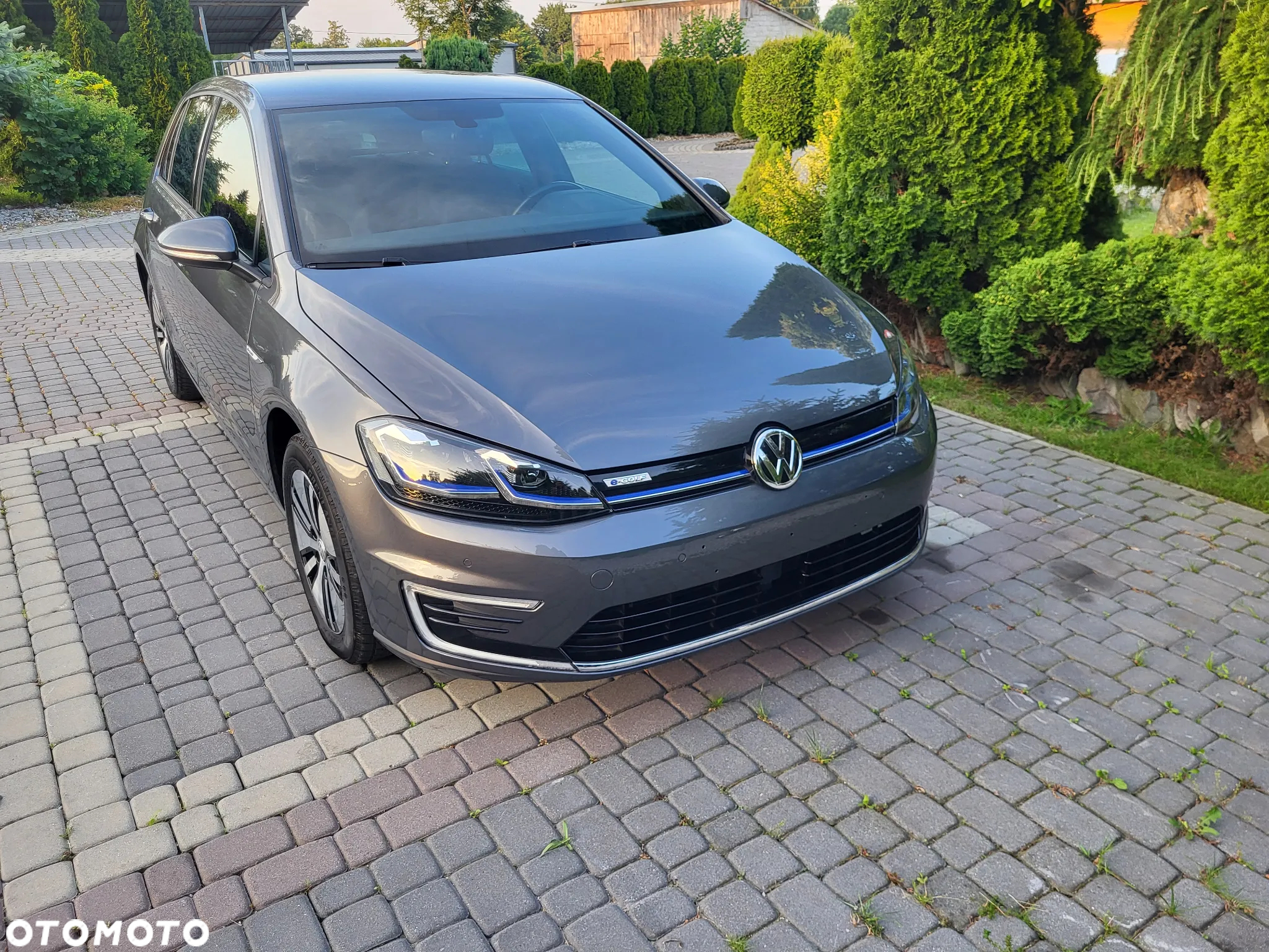 Volkswagen Golf e-Golf - 13