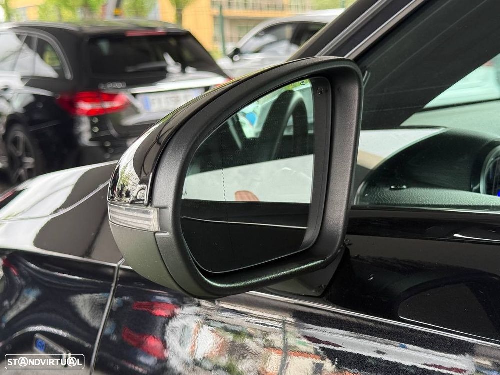 Mercedes-Benz A 250 e 8G-DCT AMG Line - 34