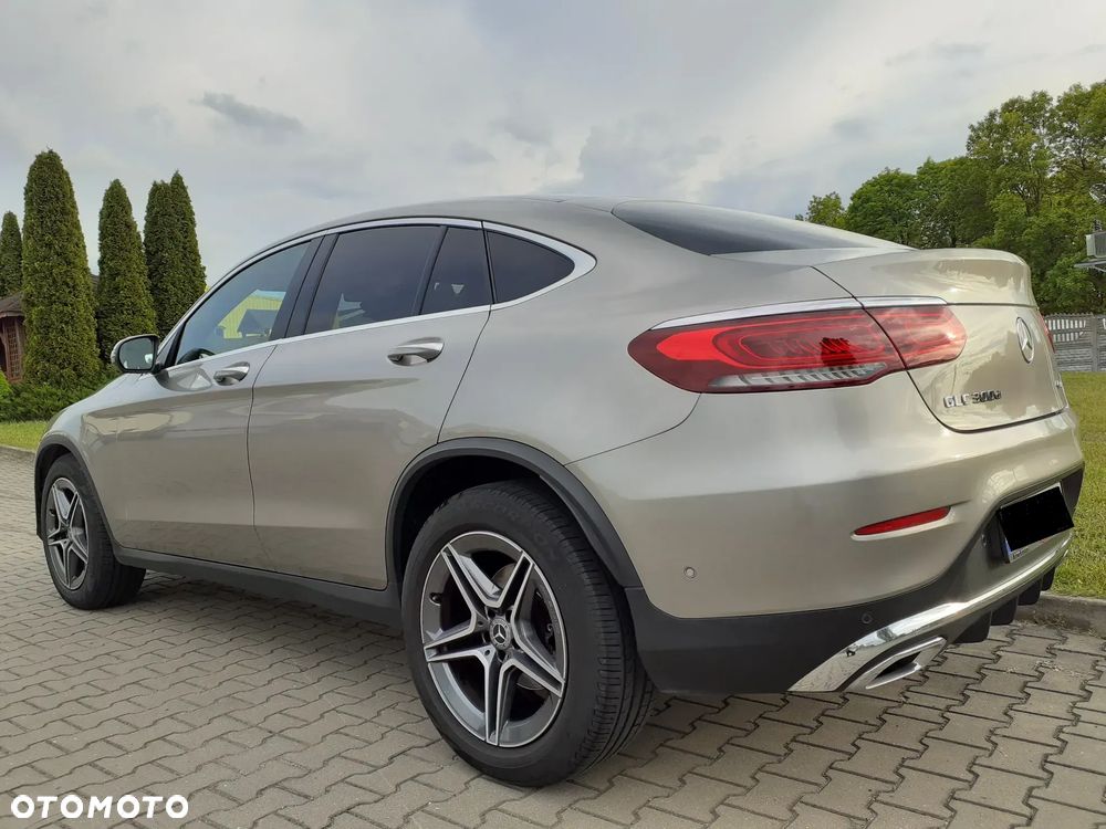Mercedes-Benz GLC 300 d 4Matic 9G-TRONIC AMG Line - 4