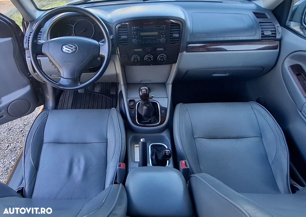 Suzuki Grand Vitara XL-7 2.0 TD - 15