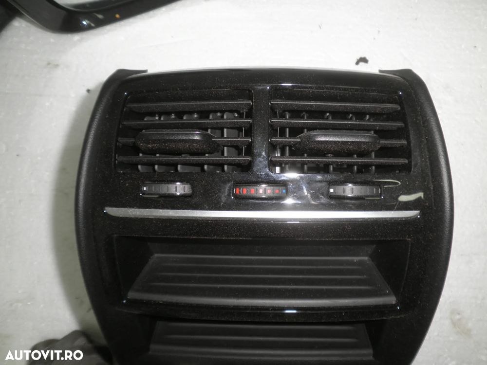 Grile ventilatie spate BMW Seria 5 G30 G31 9357865 - 2