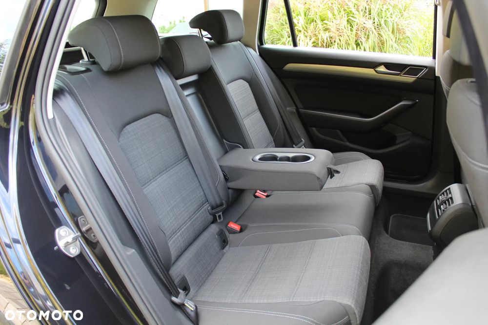 Volkswagen Passat 2.0 TSI Business DSG - 26