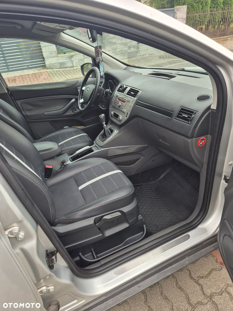 Ford Kuga - 6