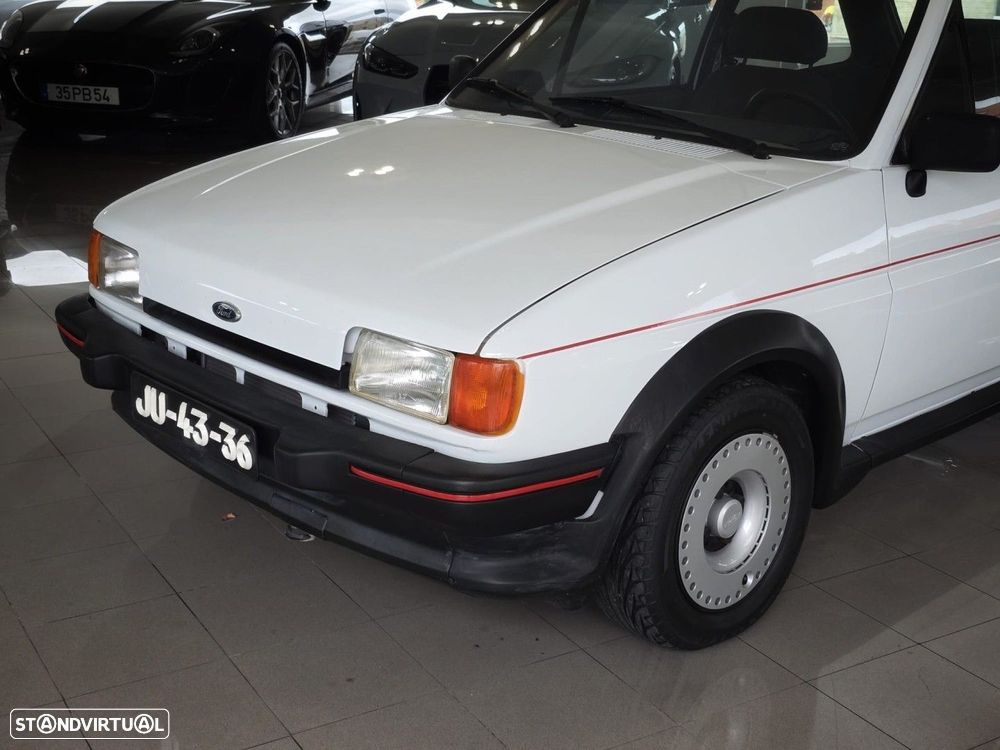 Ford Fiesta XR2 - 15