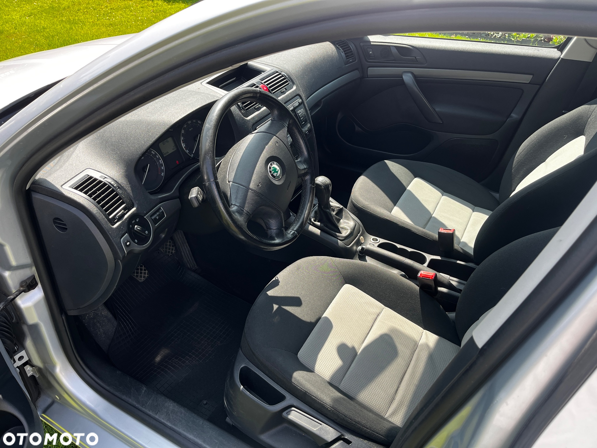Skoda Octavia 1.6 FSI Ambiente - 10