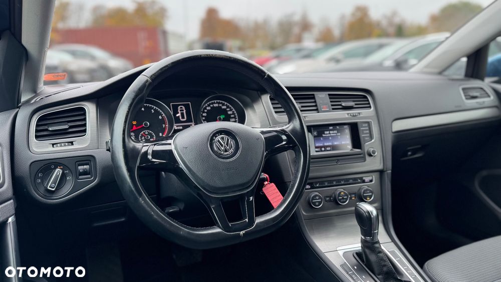 Volkswagen Golf 1.4 TSI BlueMotion Technology DSG Comfortline - 29