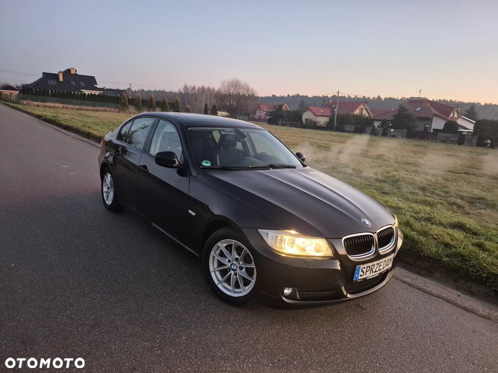 BMW Seria 3 318i Edition Exclusive - 24