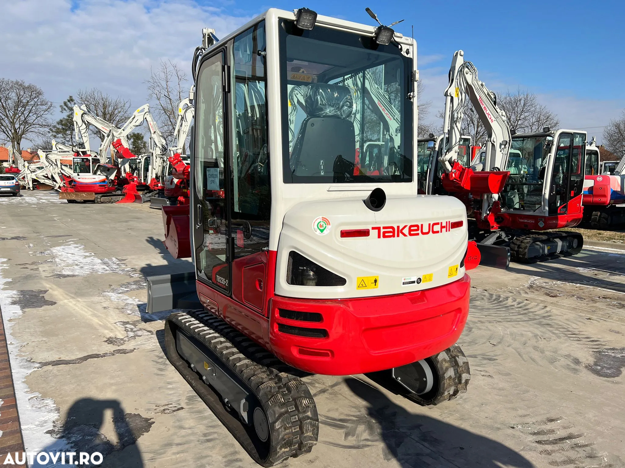 Takeuchi TB 235-2 4 ani garantie - 4