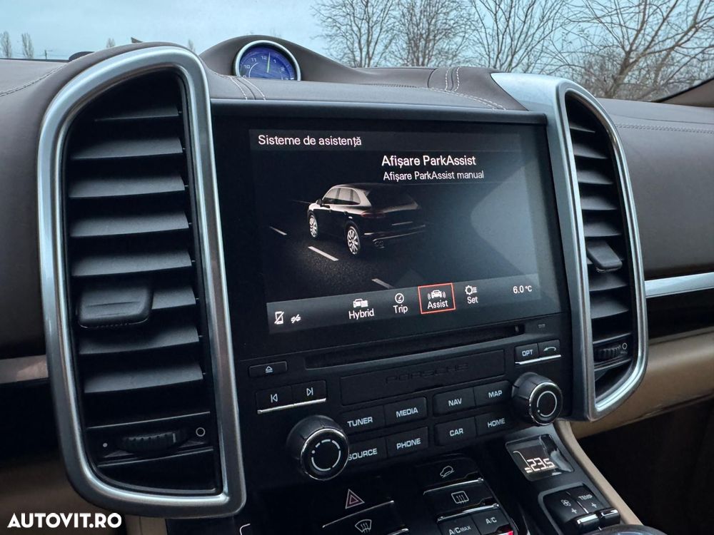 Porsche Cayenne - 19