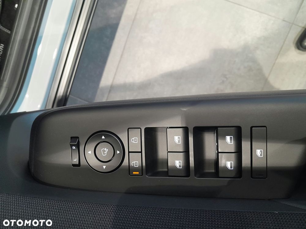 Hyundai Kona 1.6 GDI Hybrid Platinum DCT - 17