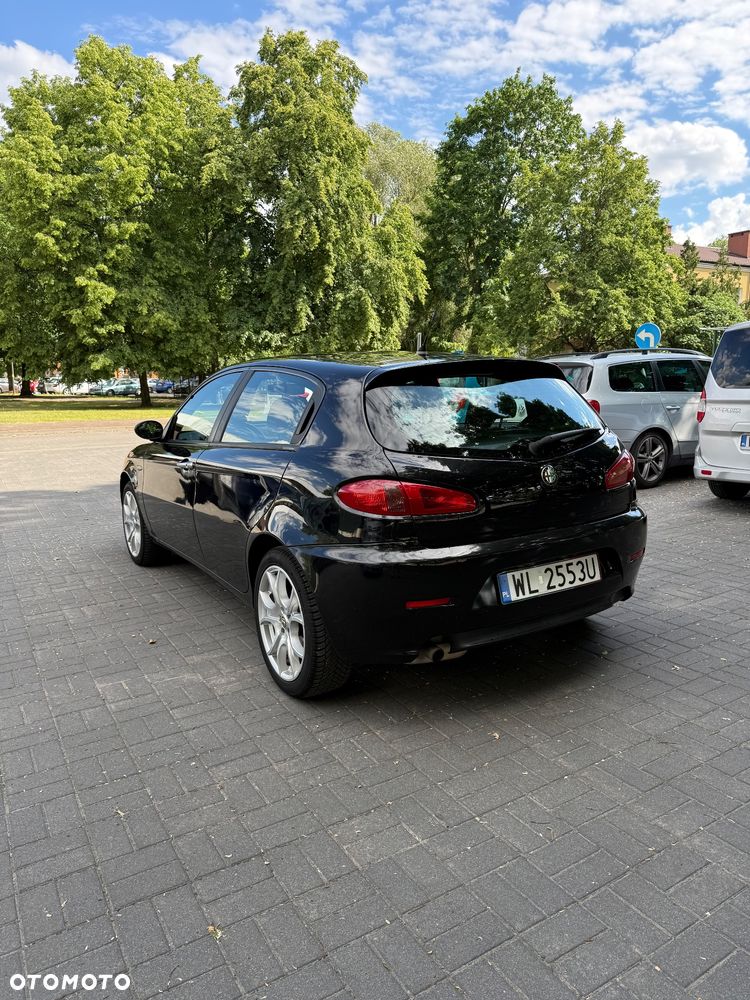 Alfa Romeo 147 - 3