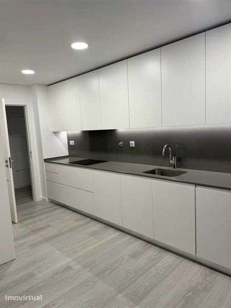 Apartamento T3 de 144 m² em Sintra, Lisboa - Grande imagem: 3/12