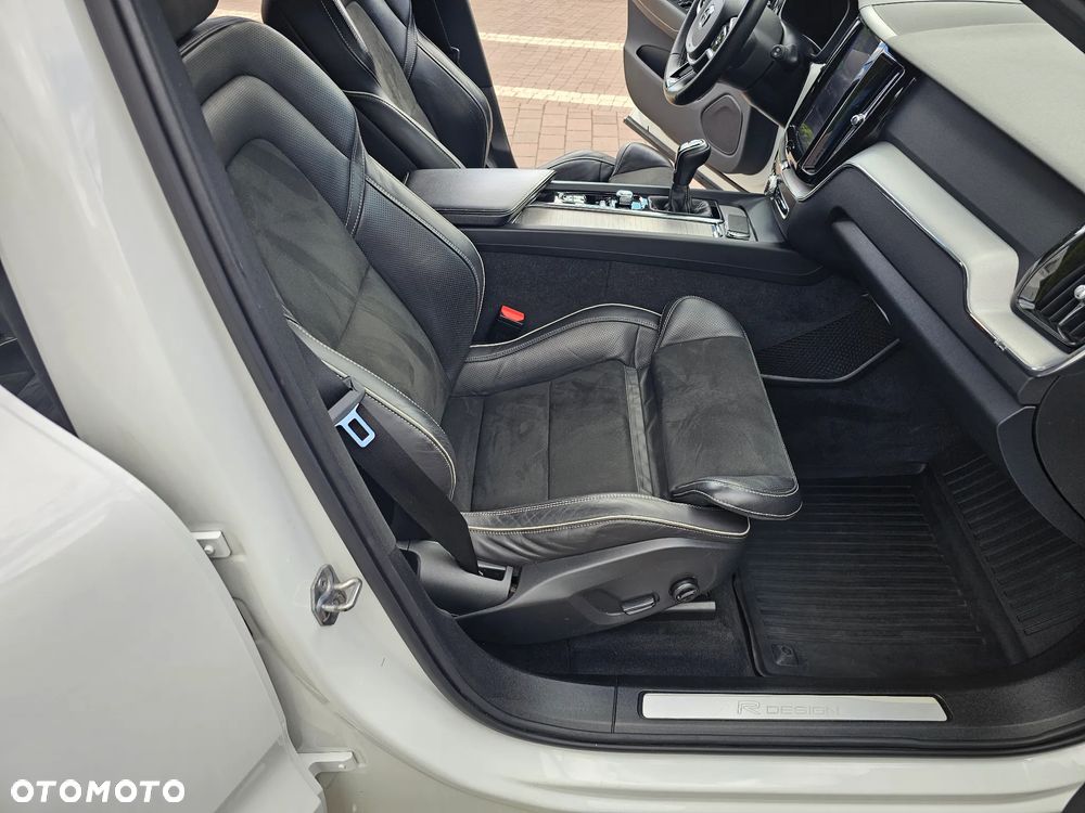 Volvo XC 60 D3 R-Design - 12