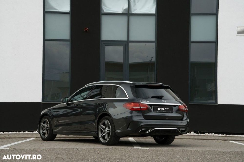 Mercedes-Benz C - 4