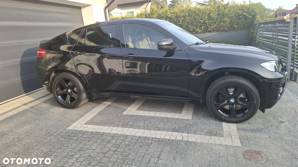 BMW X6 - 12