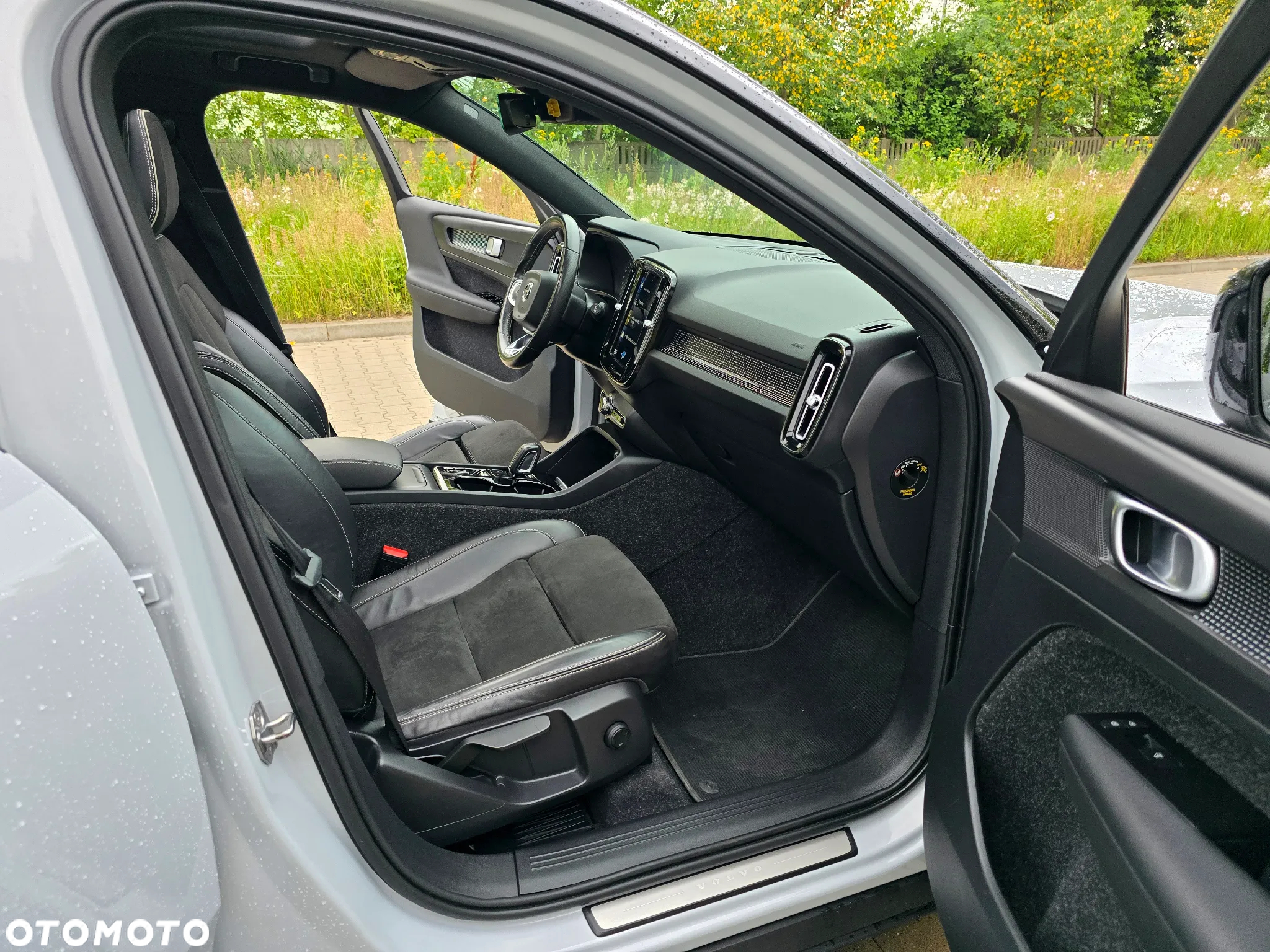Volvo XC 40 B4 B AWD R-Design - 20