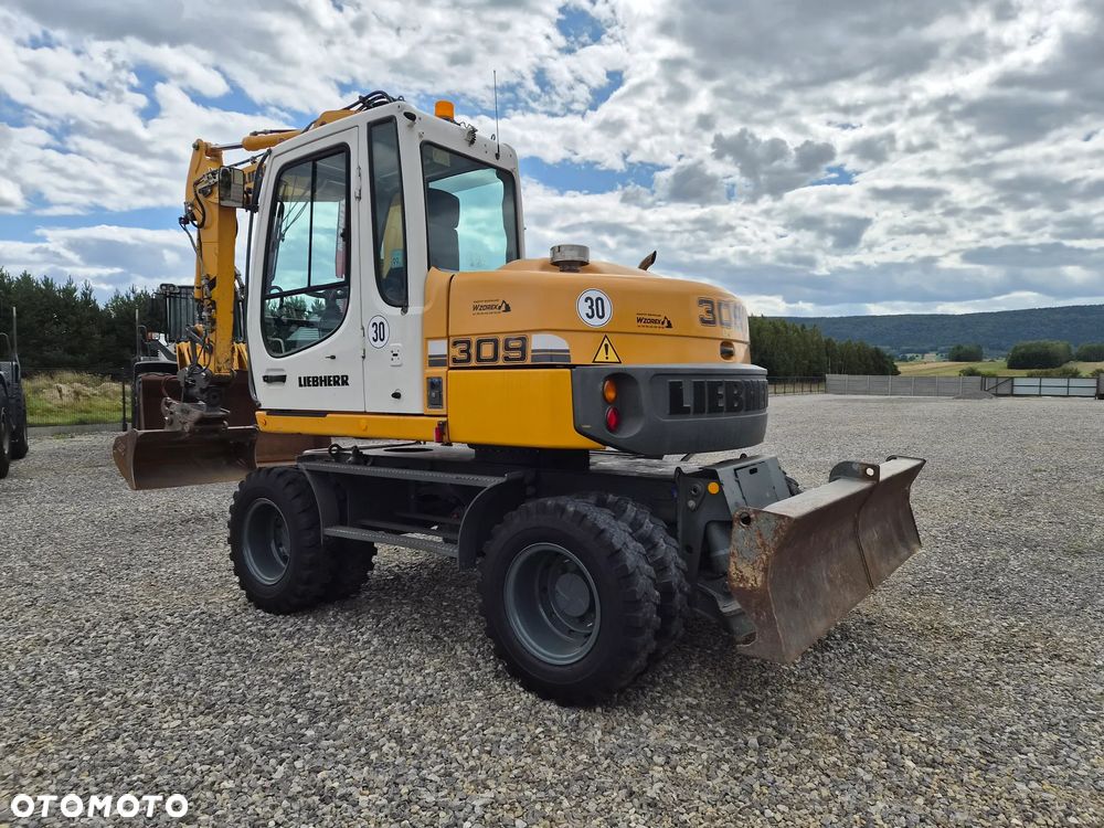 Liebherr A309 Litronic - 6
