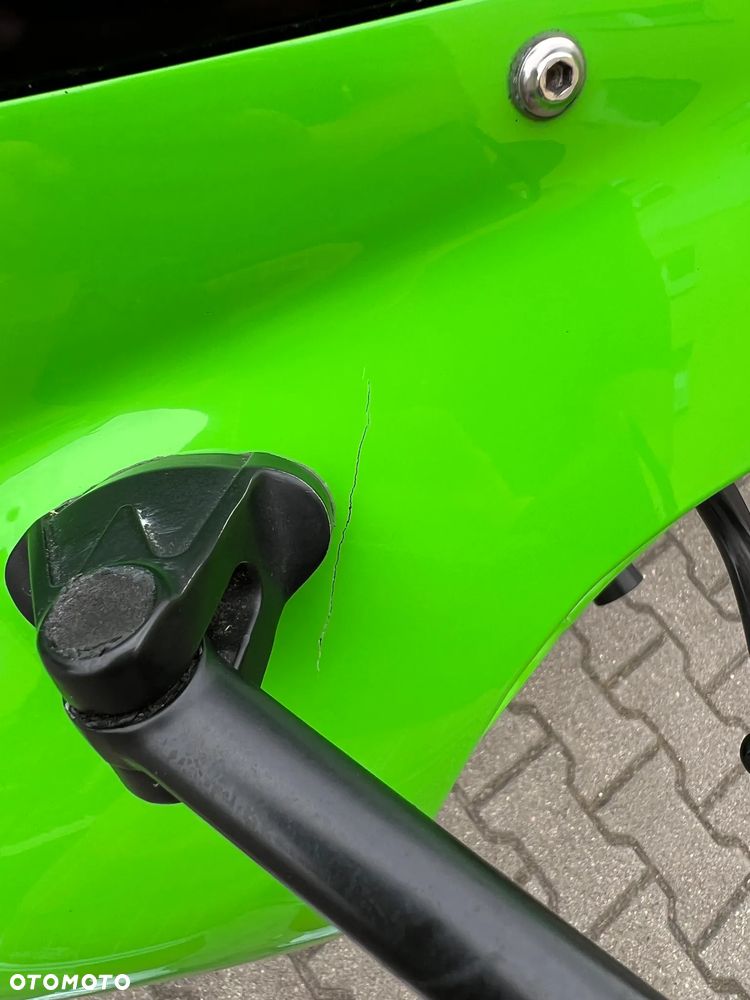 Kawasaki ZXR - 9