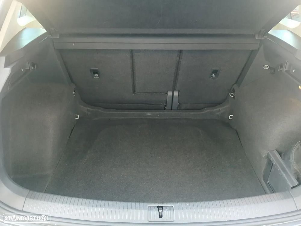 VW Tiguan 2.0 TDI Confortline DSG - 23