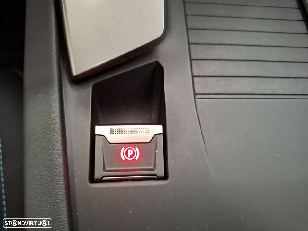 Peugeot e-308 SW 54 kWh Allure - 22