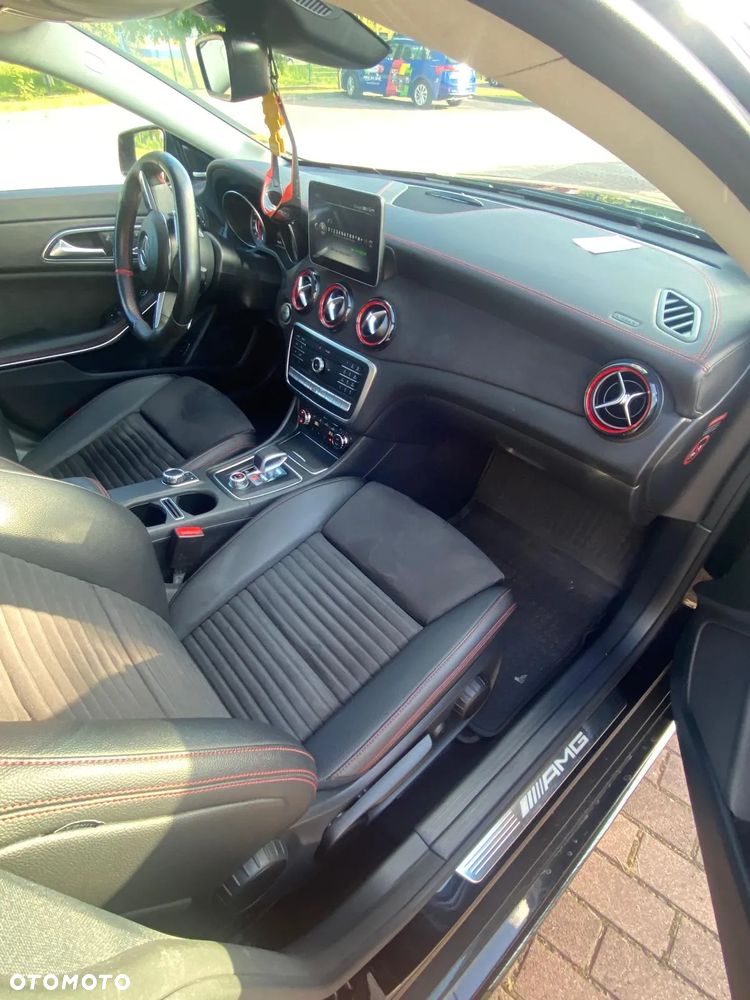 Mercedes-Benz CLA AMG 45 4-Matic - 20