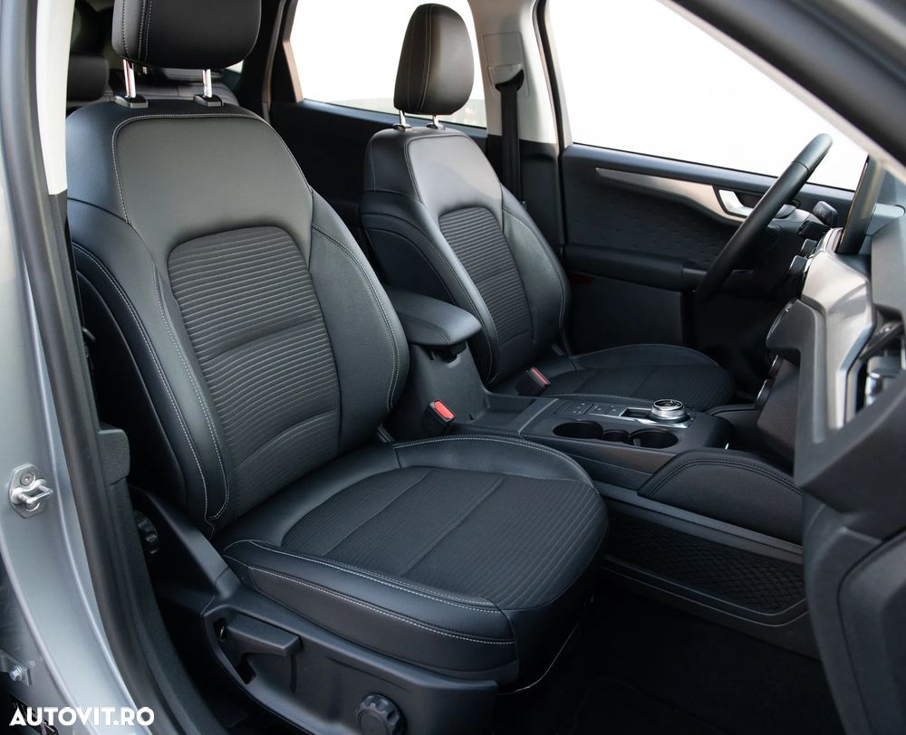 Ford Kuga - 30