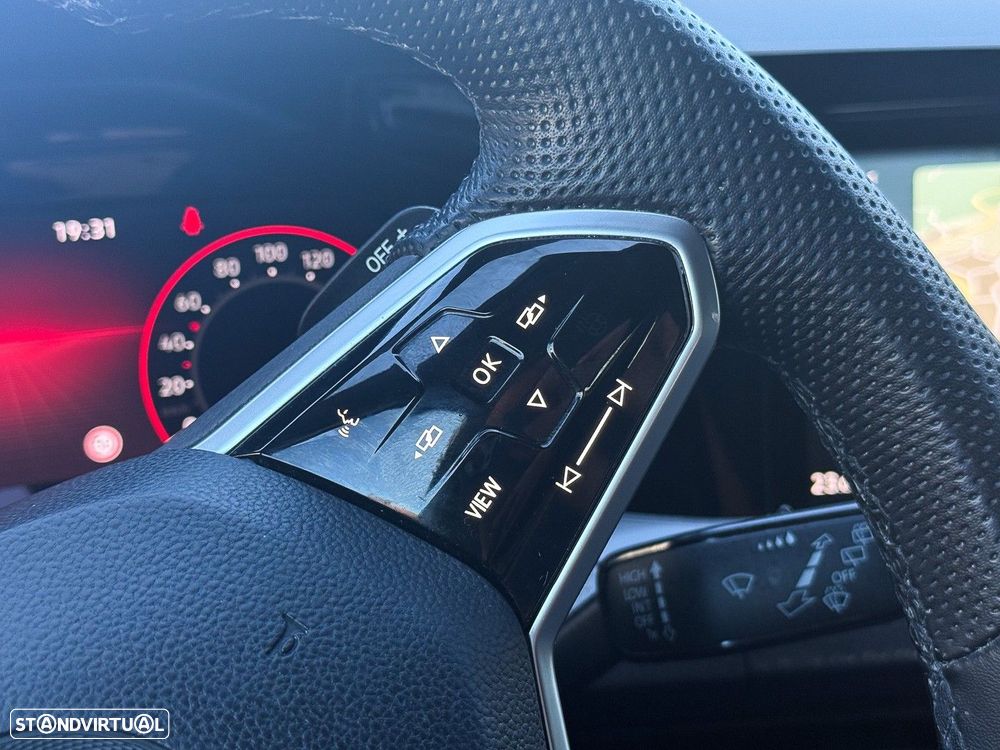 VW Golf 2.0 TDI GTD DSG - 33